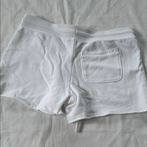 Vineyard Vines White Beach Casual Shorts - Picture 4 of 4